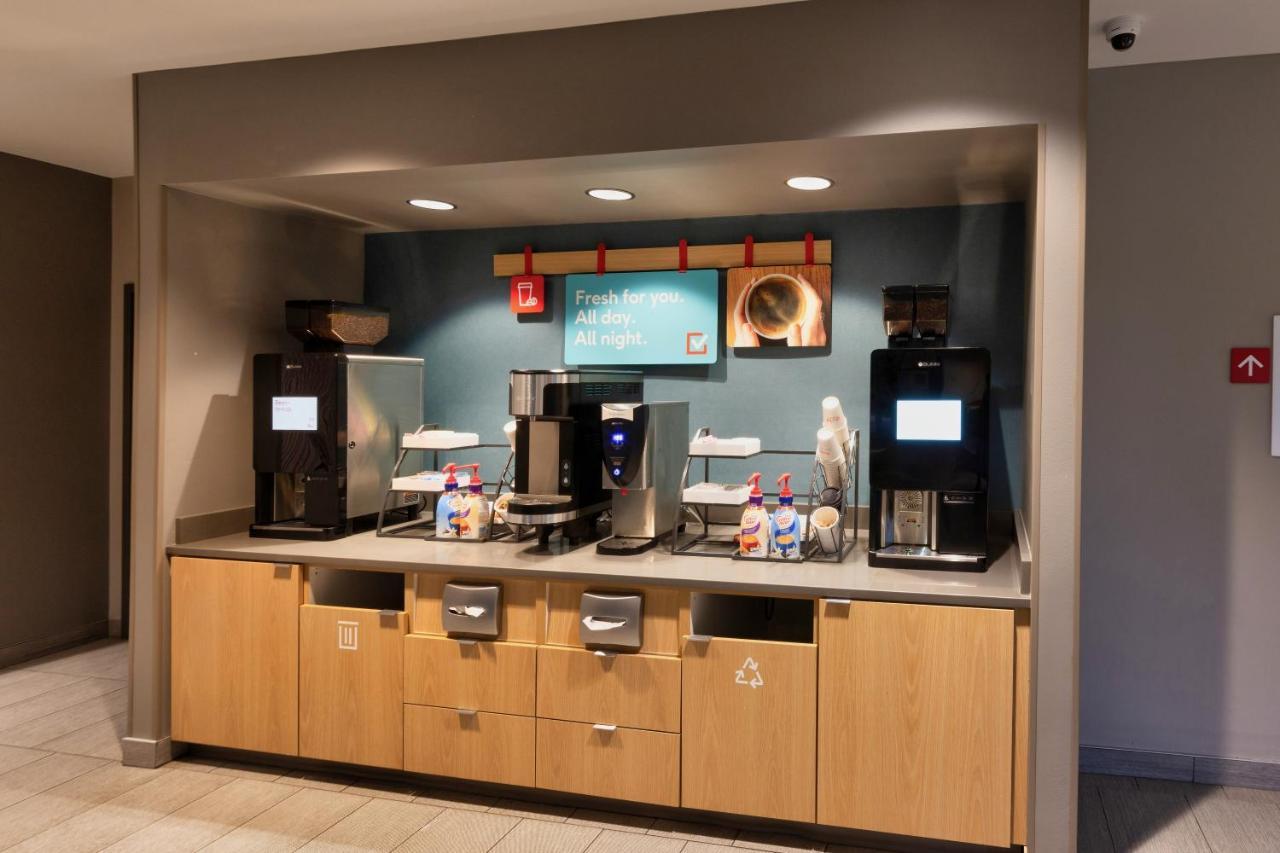 Avid Hotels - Denver Airport Area By Ihg Zewnętrze zdjęcie