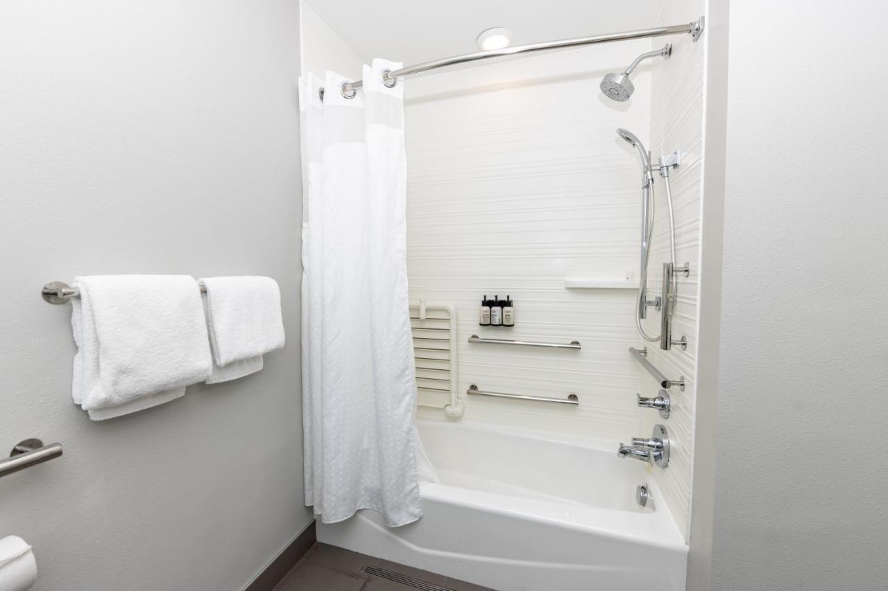 Avid Hotels - Denver Airport Area By Ihg Zewnętrze zdjęcie